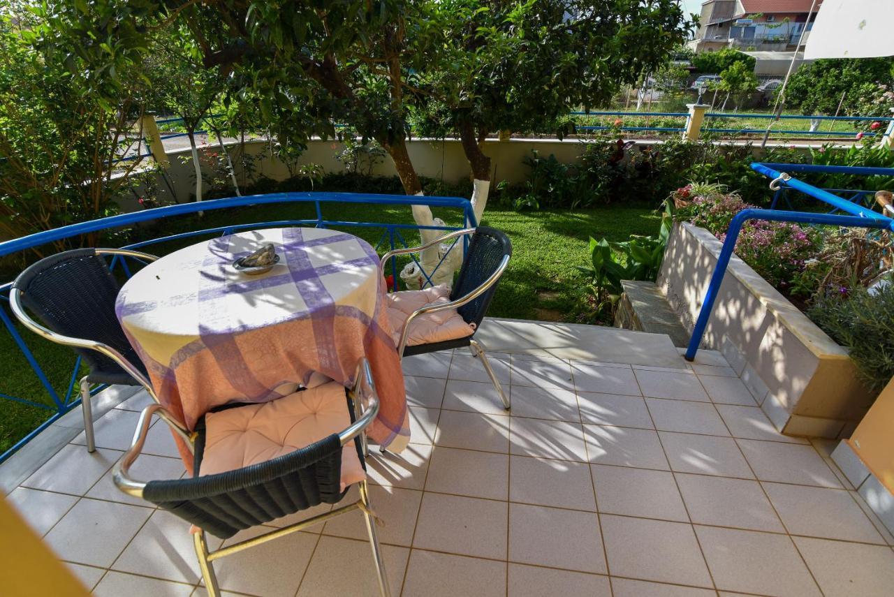 Leader Apartment Митикас Екстериор снимка